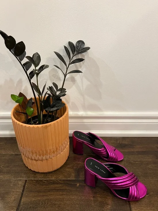 Pink Metallic Heels - Picture 5 of 10